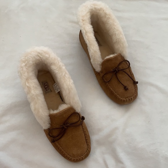 NWB UGG Alena chestnut moccasins slippers - Picture 7 of 10